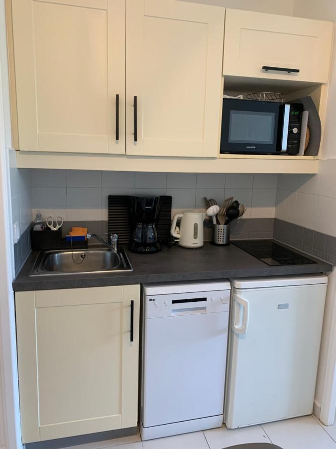 Appartement Agreable En Bord De Mer Вильфранш-сюр-Мер Экстерьер фото